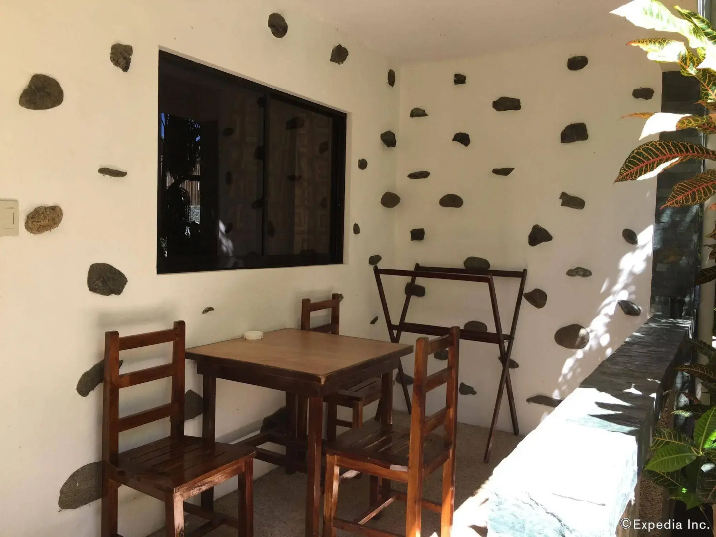 TipTop Hotel, Resto and Delishop