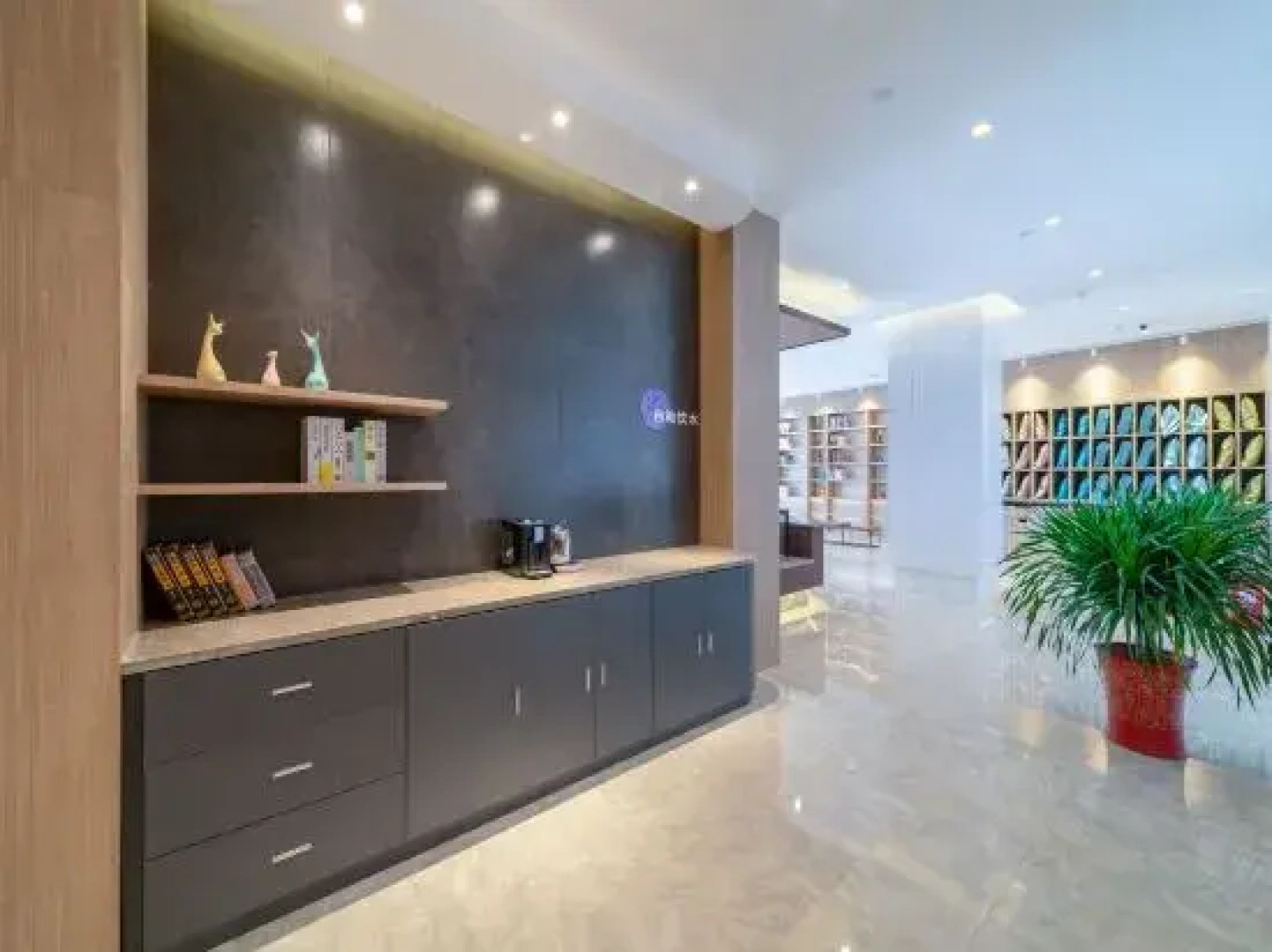 HanTing Premium Hotel (Wuhan Five Rings Sports Center Etouwan)