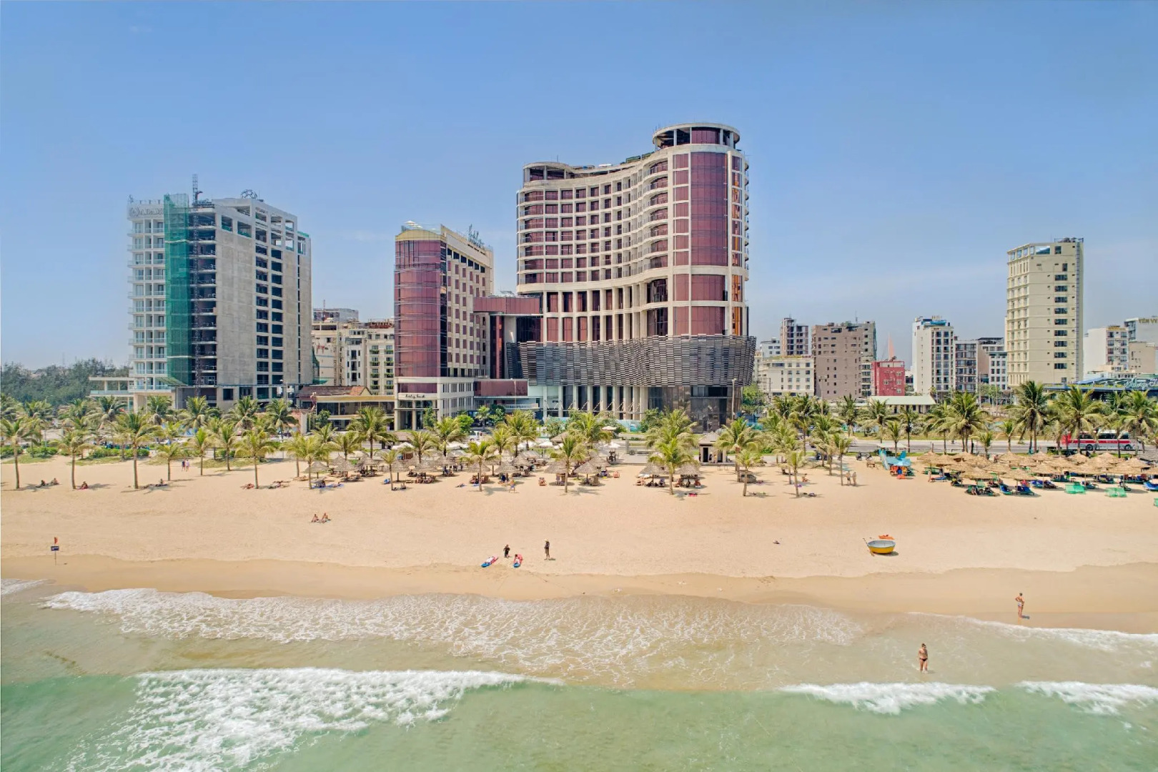 Holiday Beach Hotel Danang