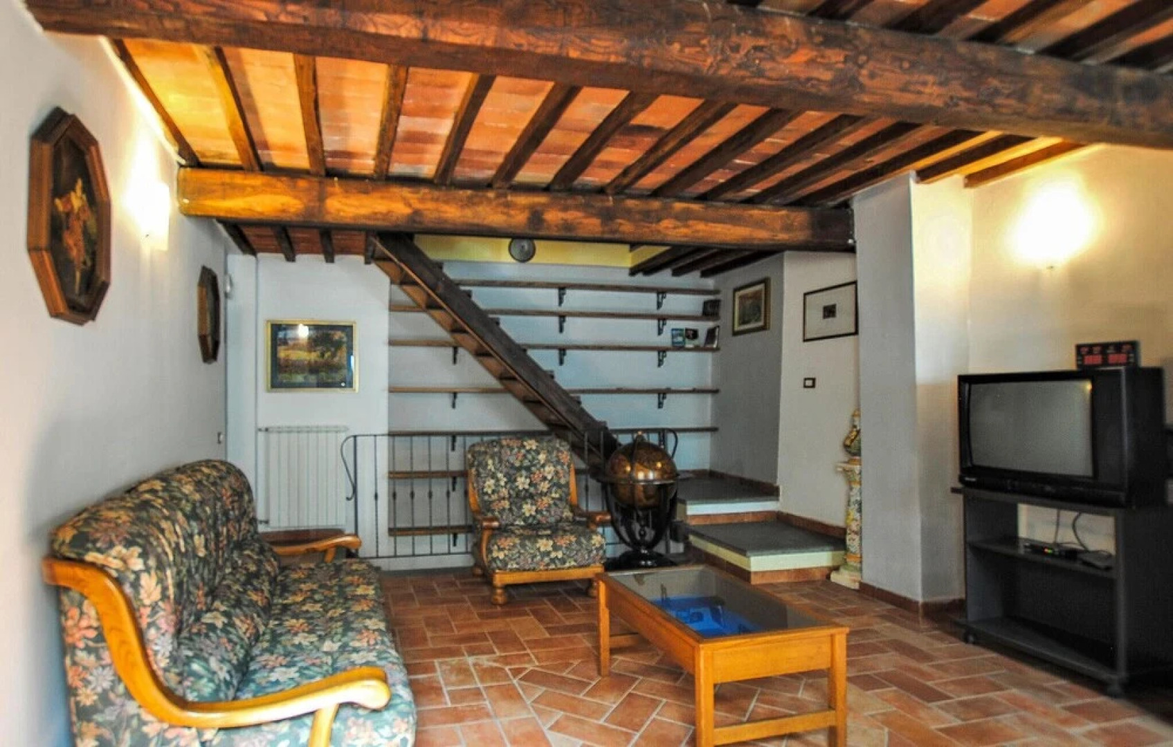 Stunning Home in Marliana With Wifi, 2 Bedrooms and Outdoor Swimming Pool