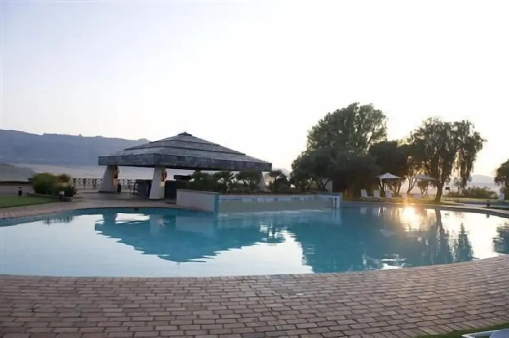 Black Mountain Leisure & Conference Hotel