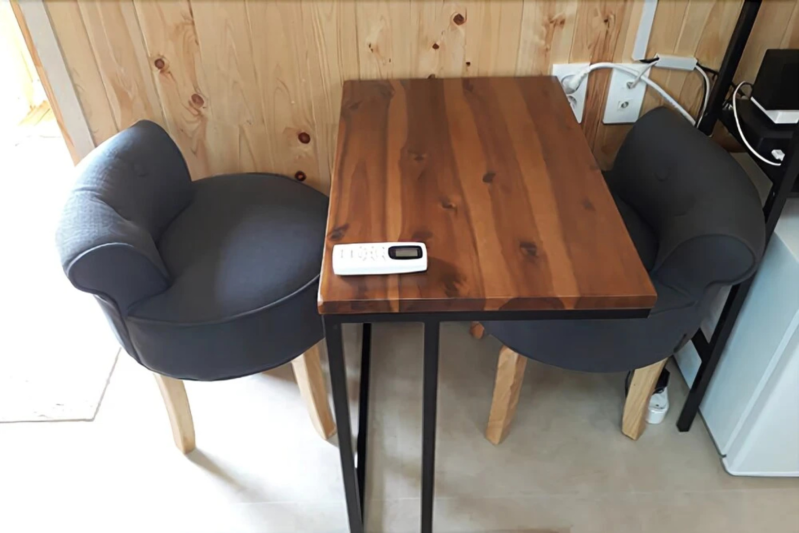 Jeju Kkamang House Pension