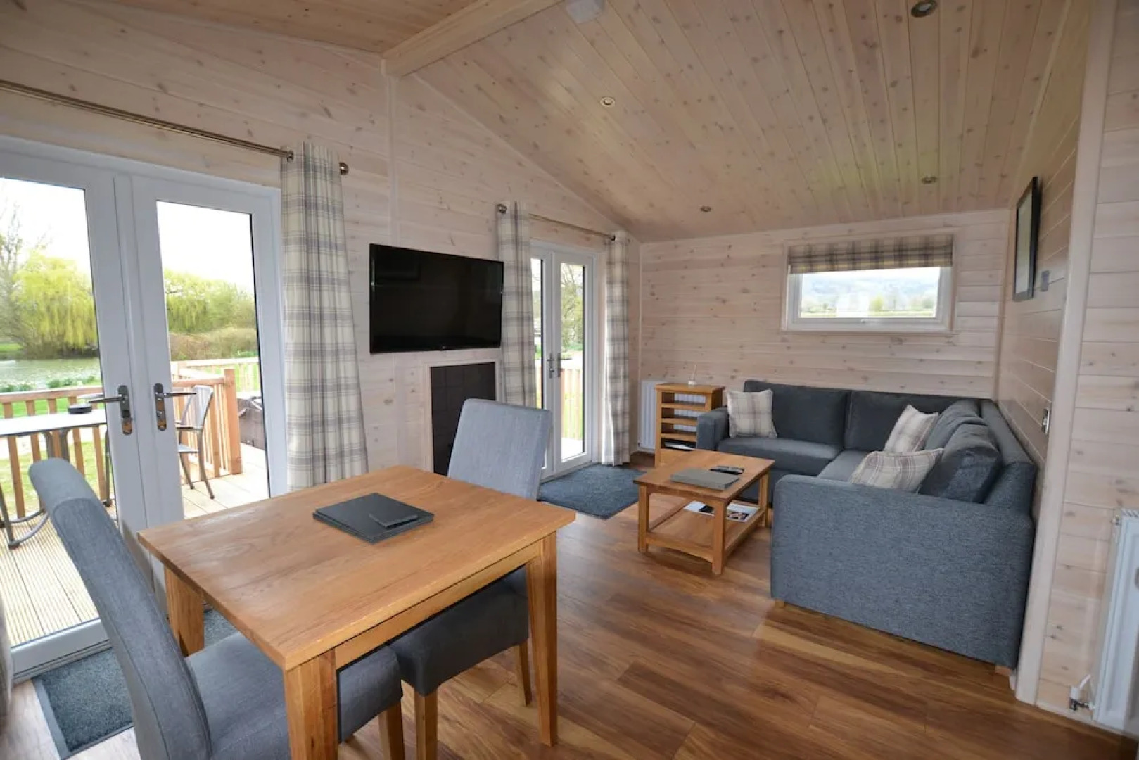 The Chiltern Lodges at Upper Farm Henton