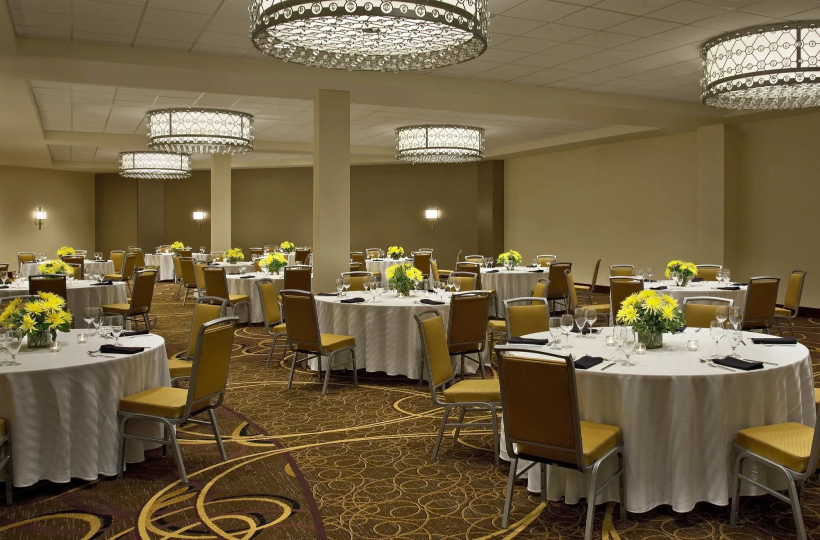 Sheraton Indianapolis Hotel at Keystone Crossing