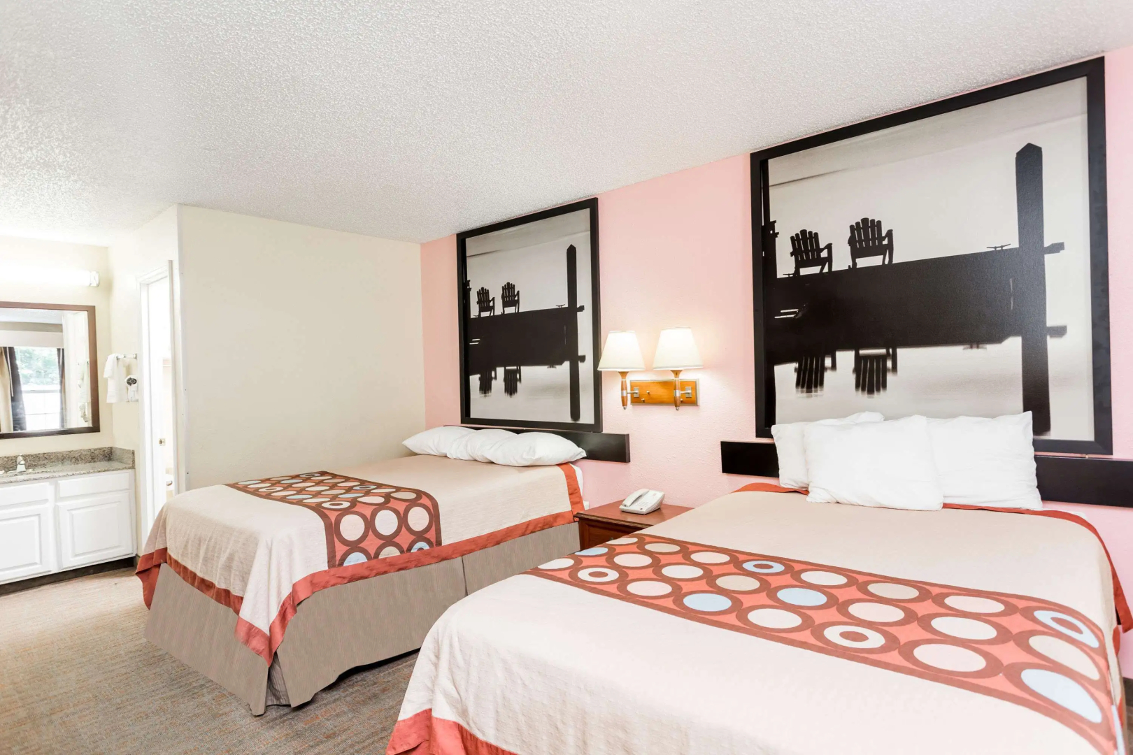 Super 8 by Wyndham Statesboro