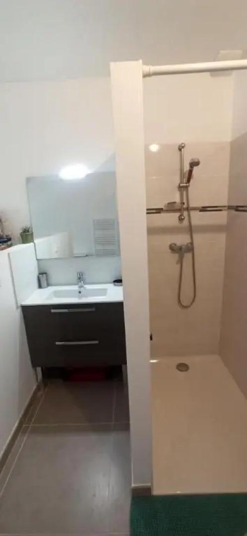 Bioty'Provence - chambre et SDB privées - à 4km de l'Isle sur la Sorgue - accès de 18h à 10h