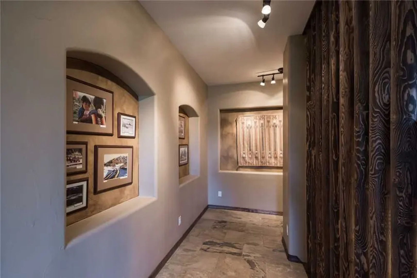 Sky Hawk Lodge - Four Bedroom Cabin