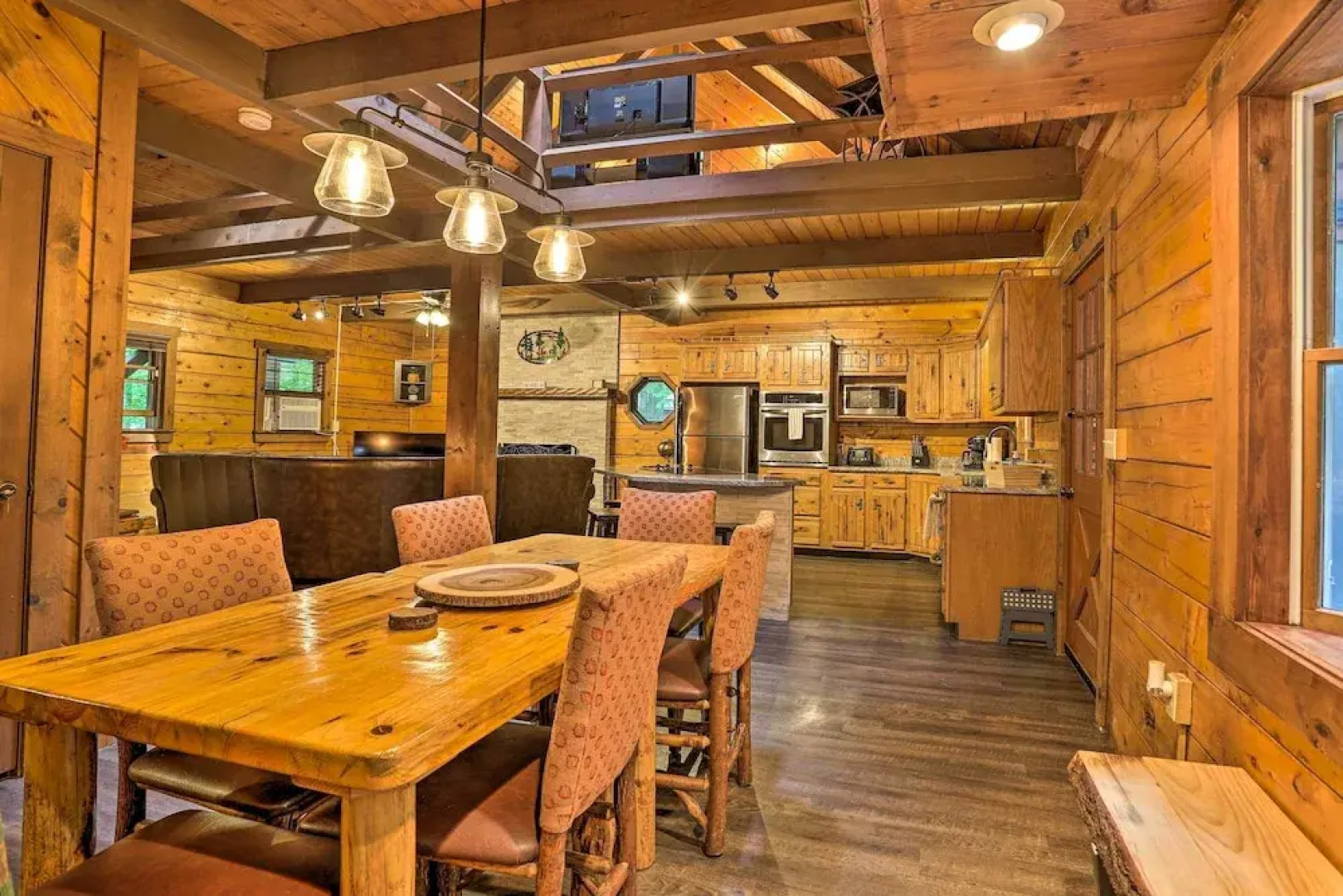 Pocono Log Cabin: Fireplace, Fire Pits & Amenities