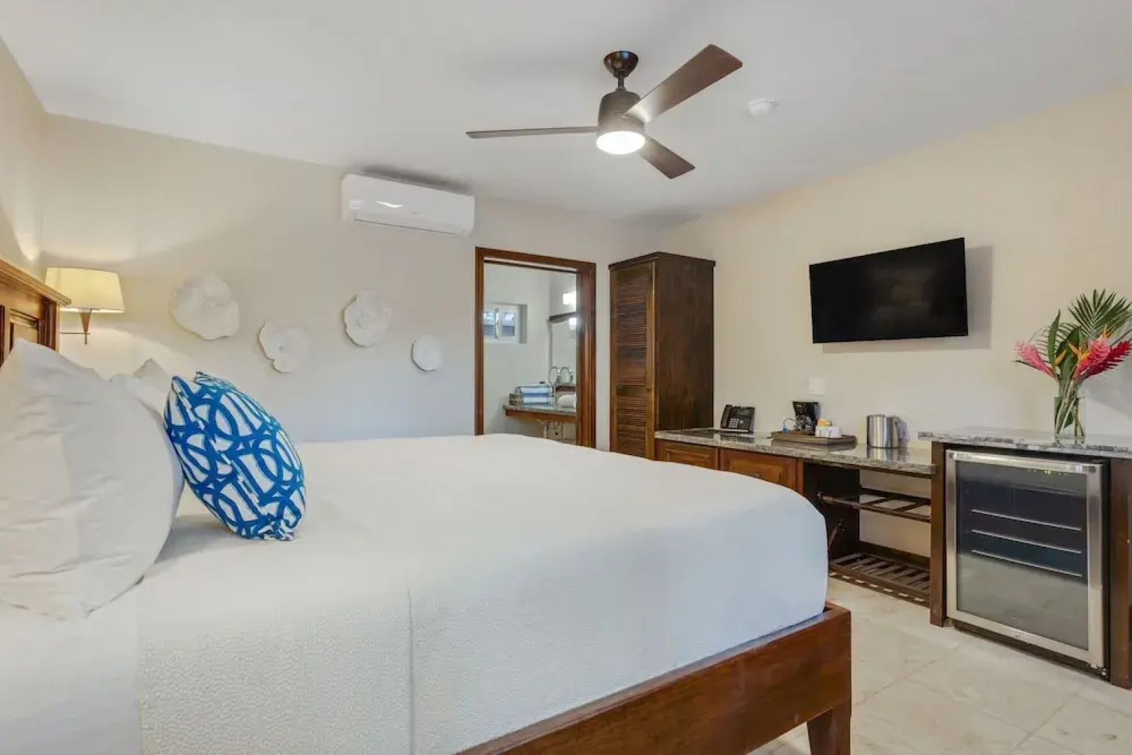 Sirenian Bay Resort - Villas & All Inclusive Bungalows