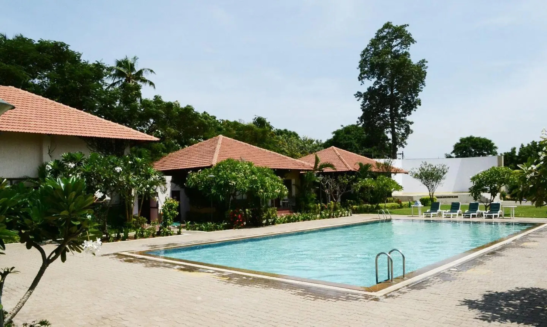 Hotel Riverside Resort and Spa Kumbakonam