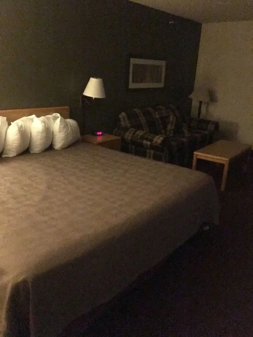 Moose Lake Lodge