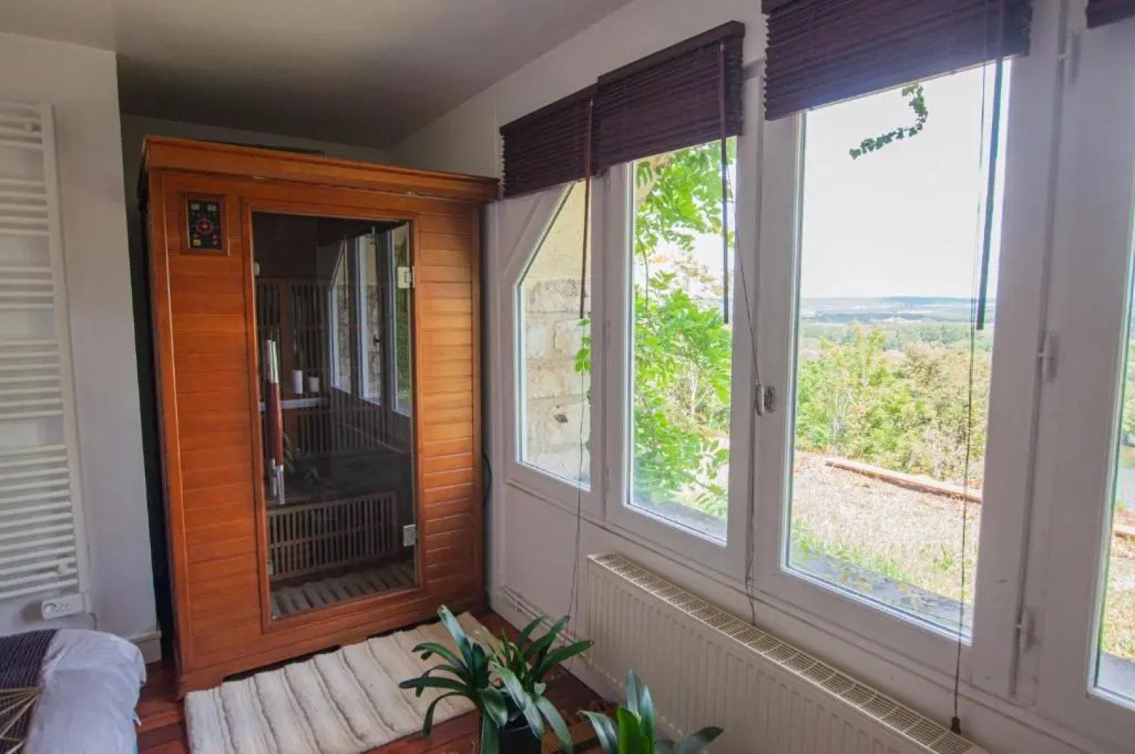 Villa avec vue et piscine à moins d'1h de Paris