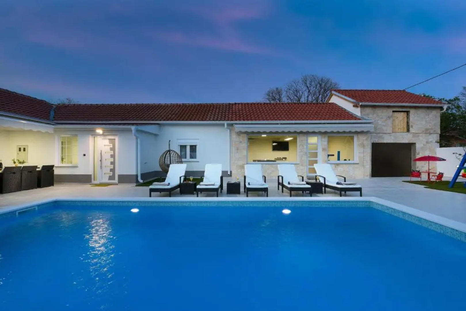 Villa Mare - with HEATED POOL