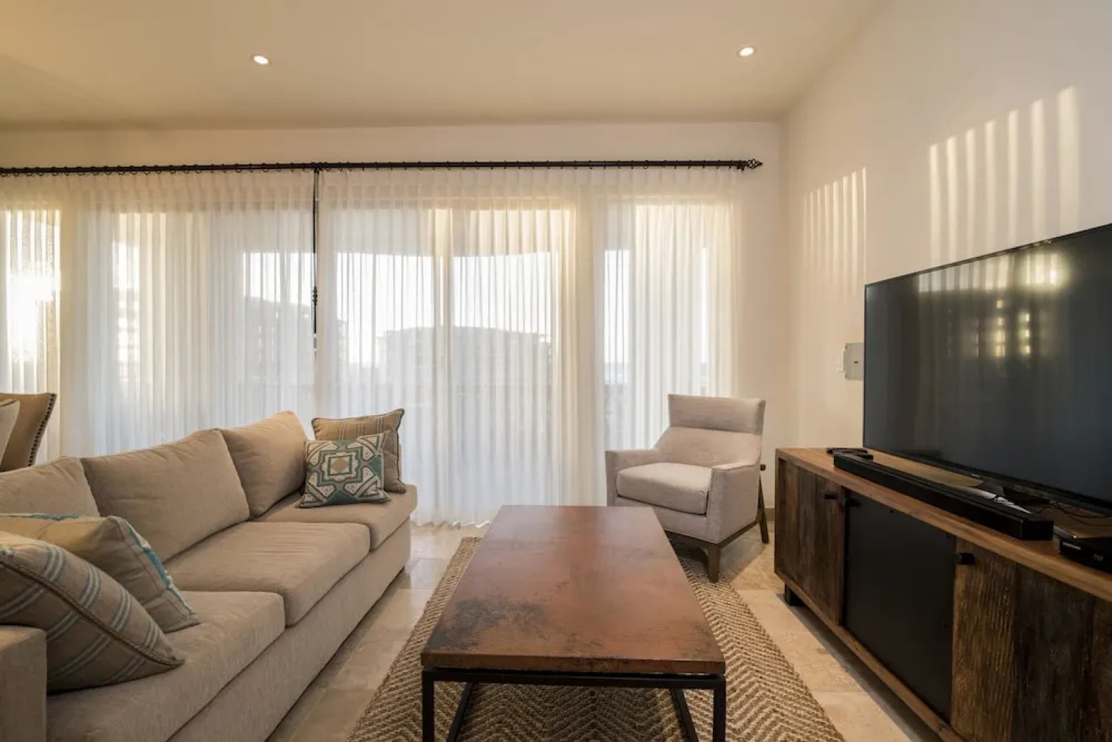 Paraiso Del Mar Resort F304 3 Bed by Casago