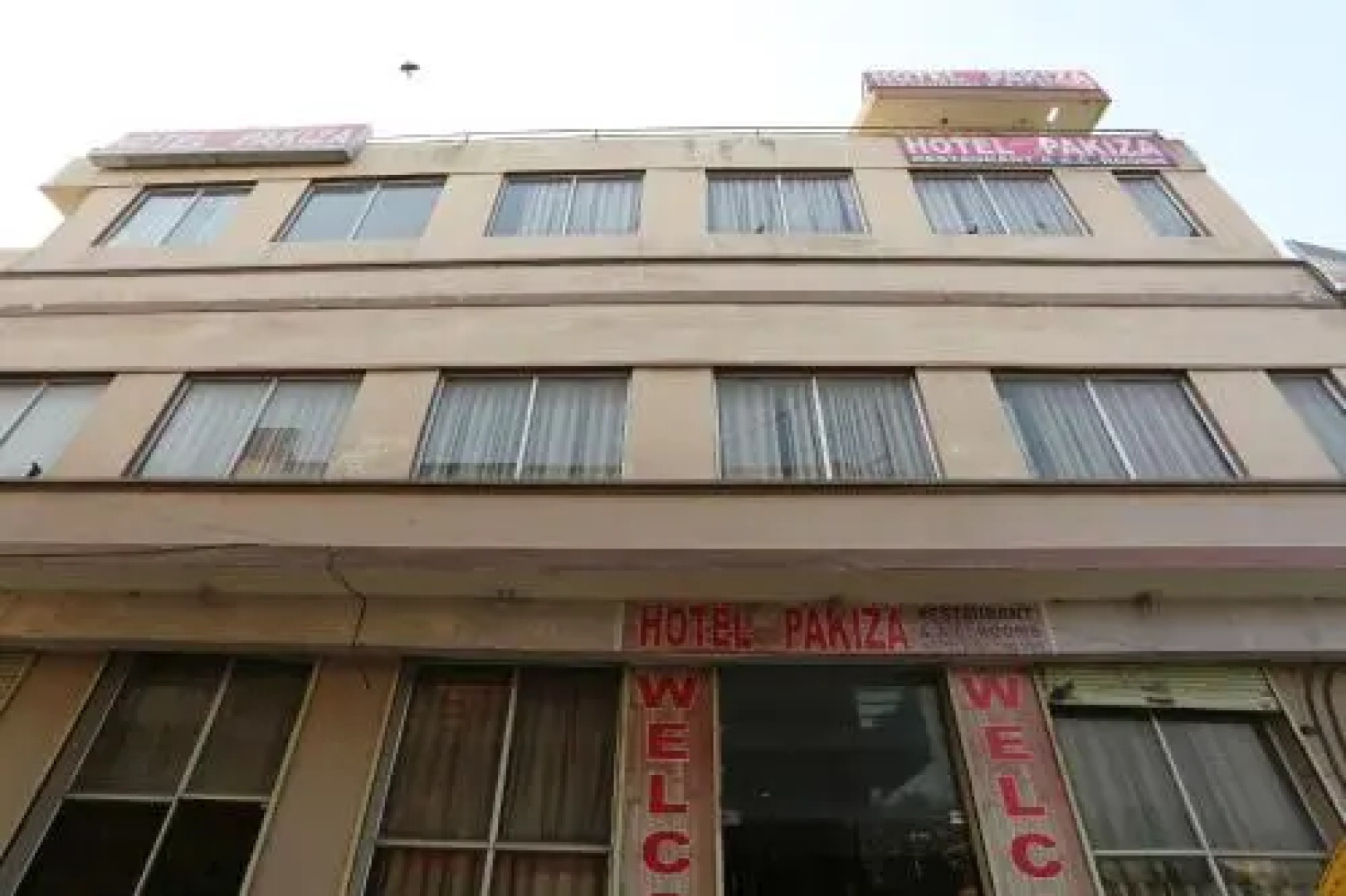 OYO 22771 Hotel New Pakiza