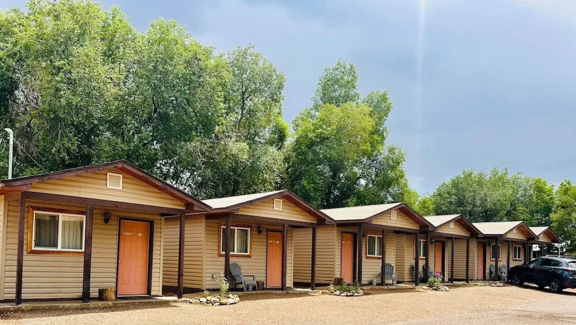 Moosehead Lodge & Cabins