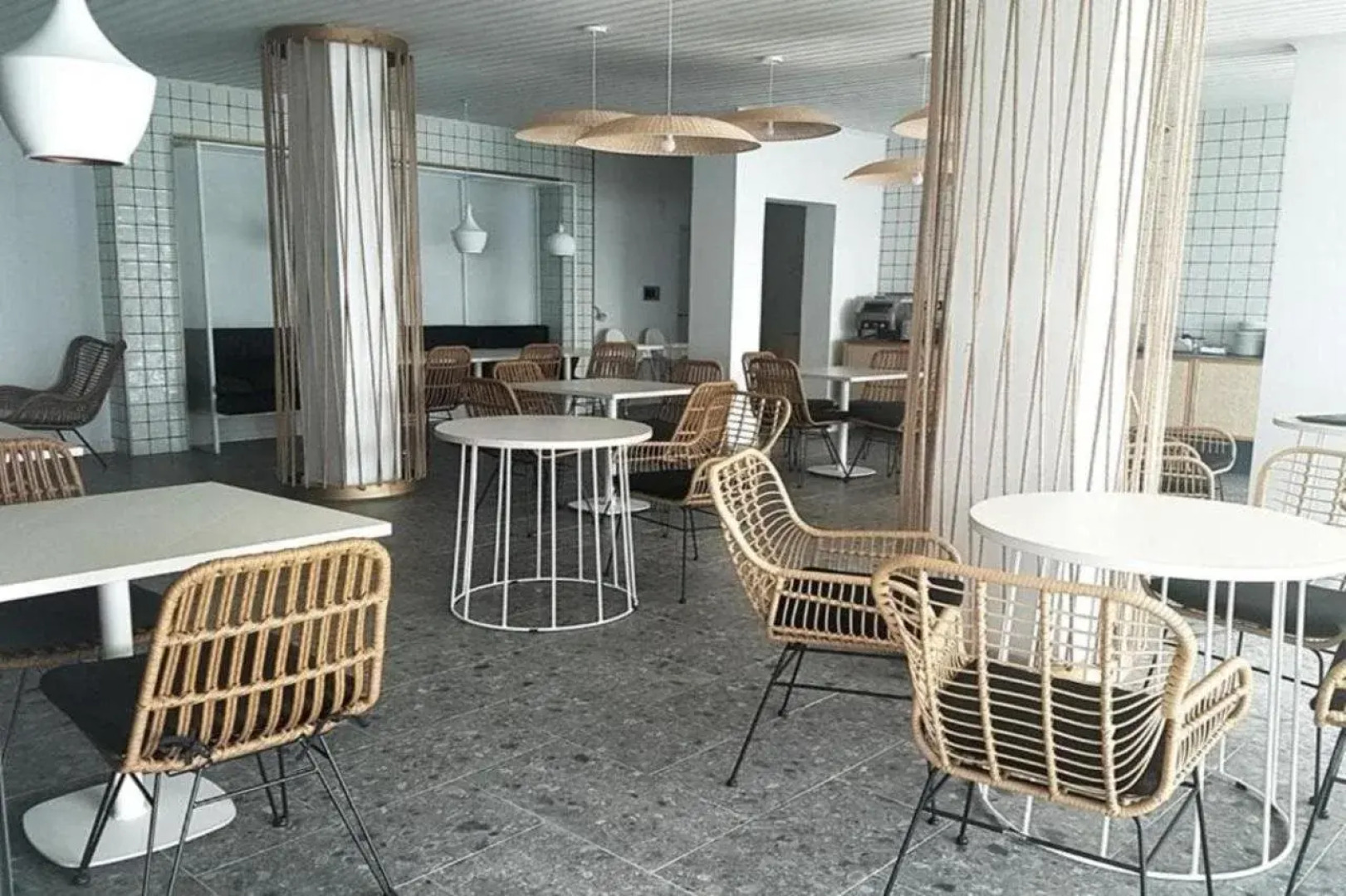 E.J. Pyrgos Bay Hotel