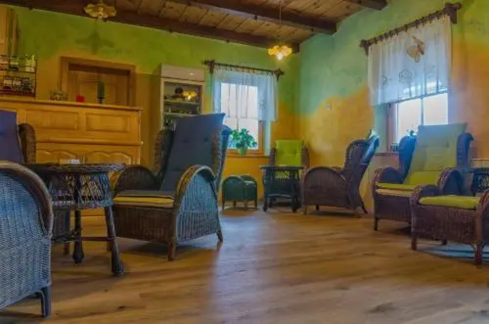 Guest House Hiša Sonca Luče