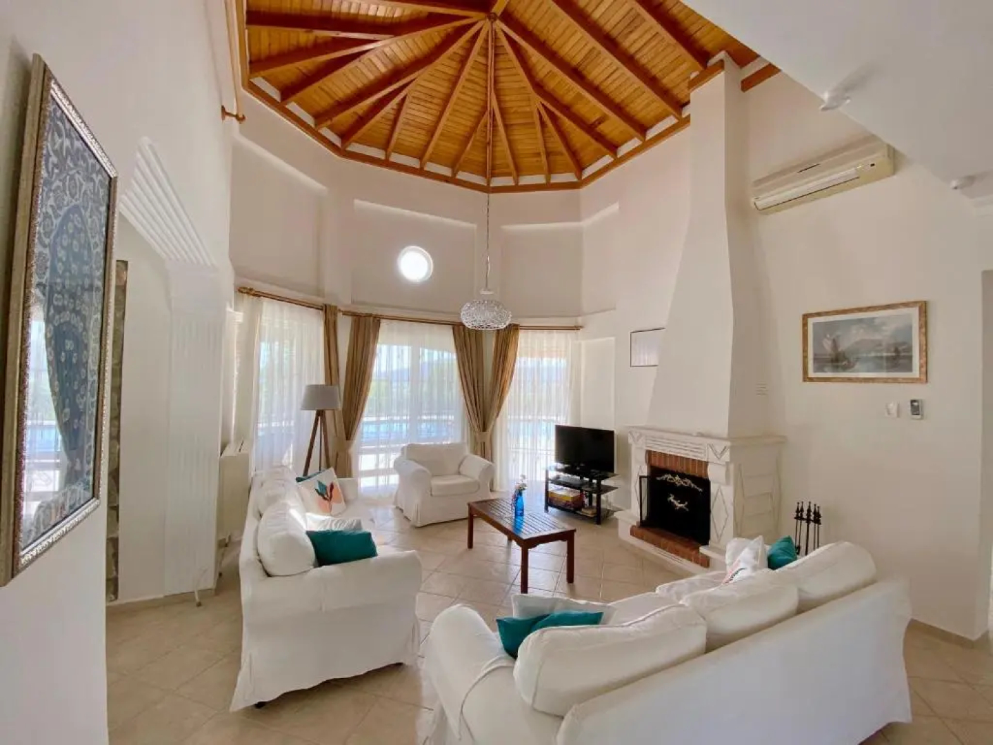 Private Pool - Private 1000m2 Garden, 4 Bedroom - 3 Bathroom - 8 Person, DETACHED Villas, Unlimited WiFi - Free Parking