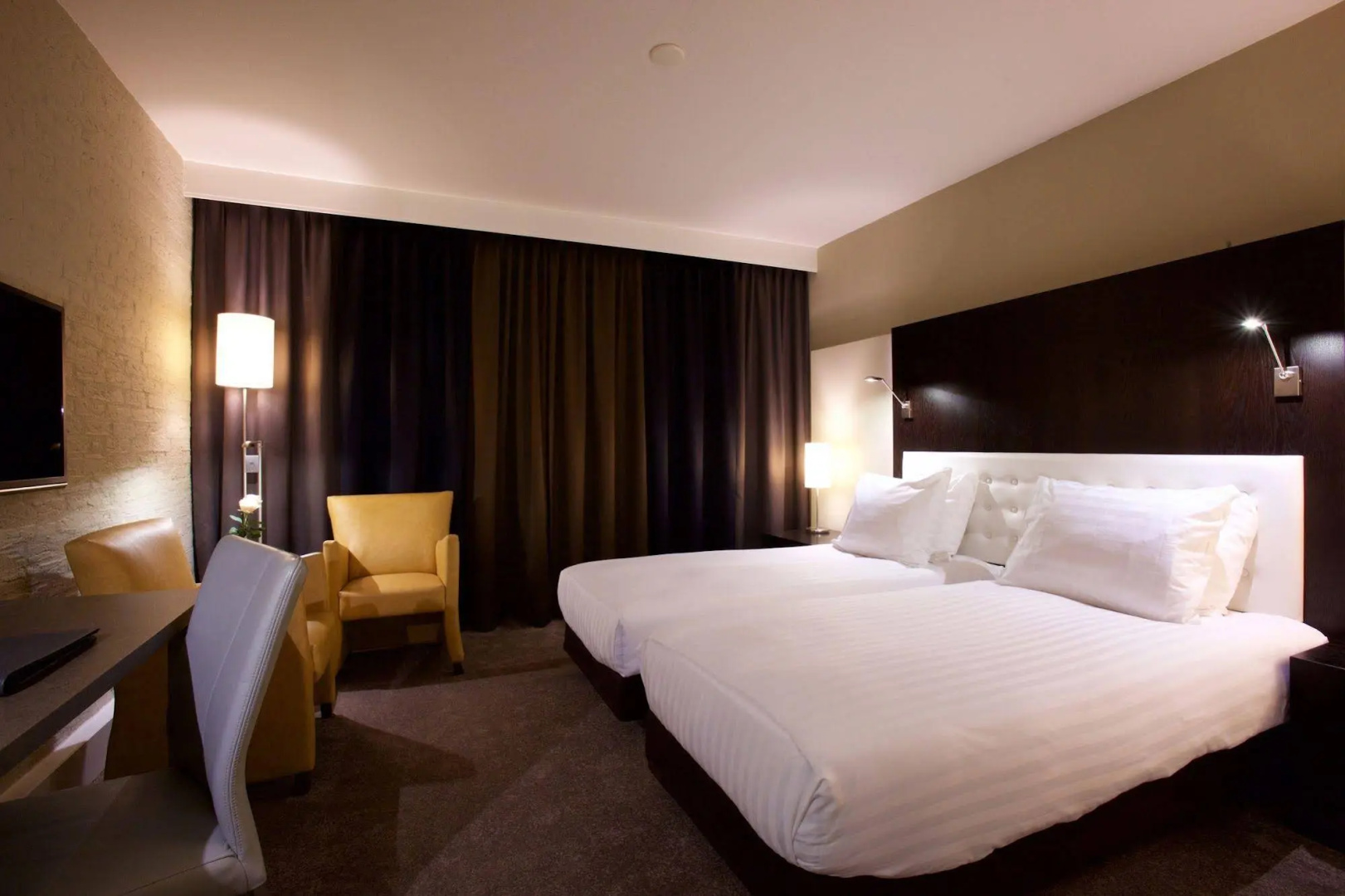 Hotel Arrows