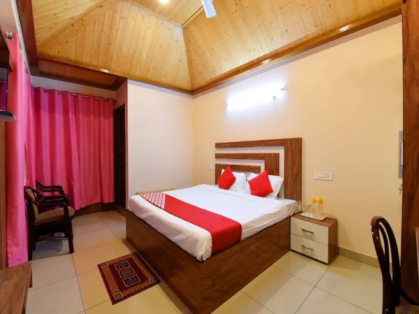 OYO 14591 Kasauli View lodge