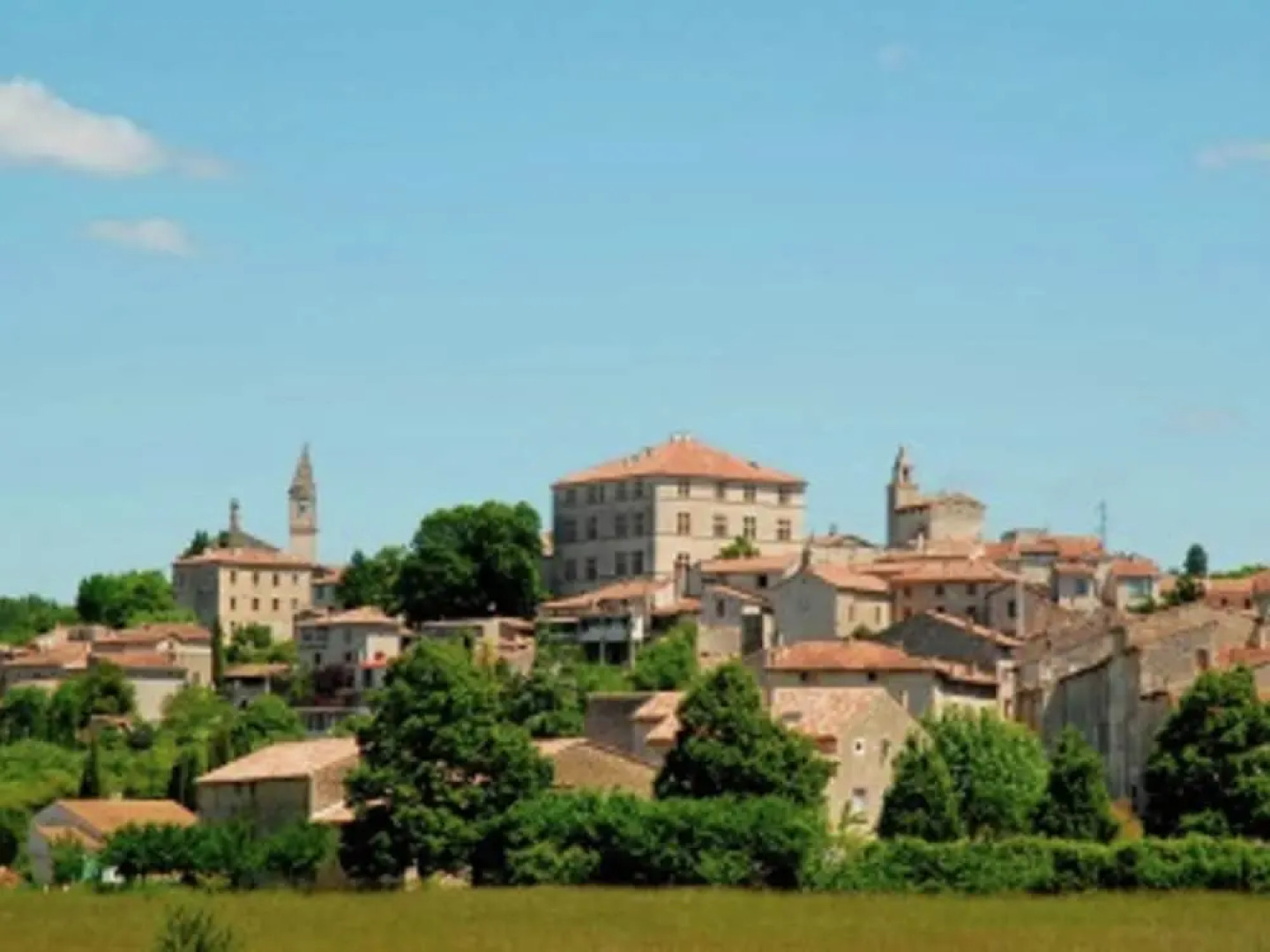 Serene Holiday Home in Les Mages With Balcony