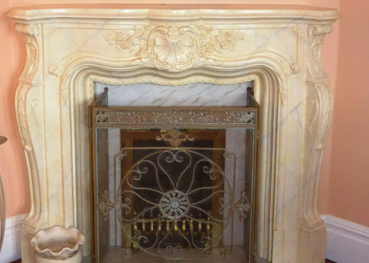 Isis Restaurant and Hotel