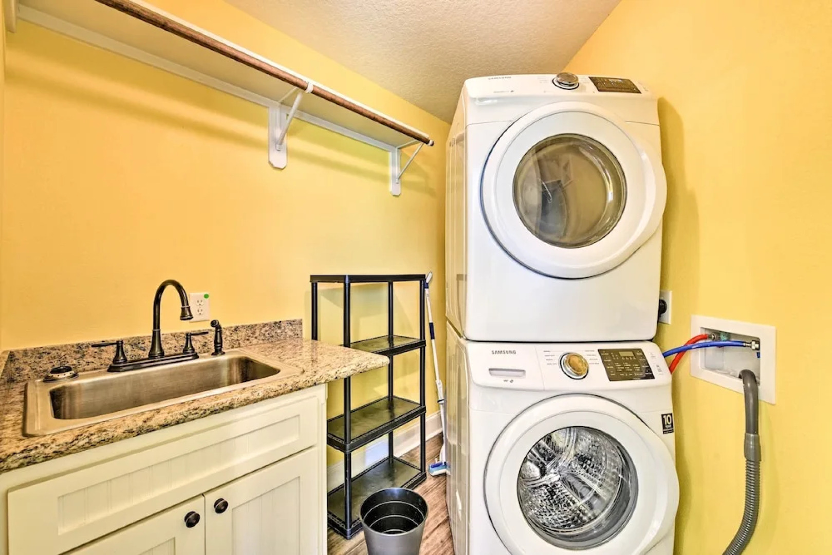 Matagorda Townhome W/deck, Views, Pool Access