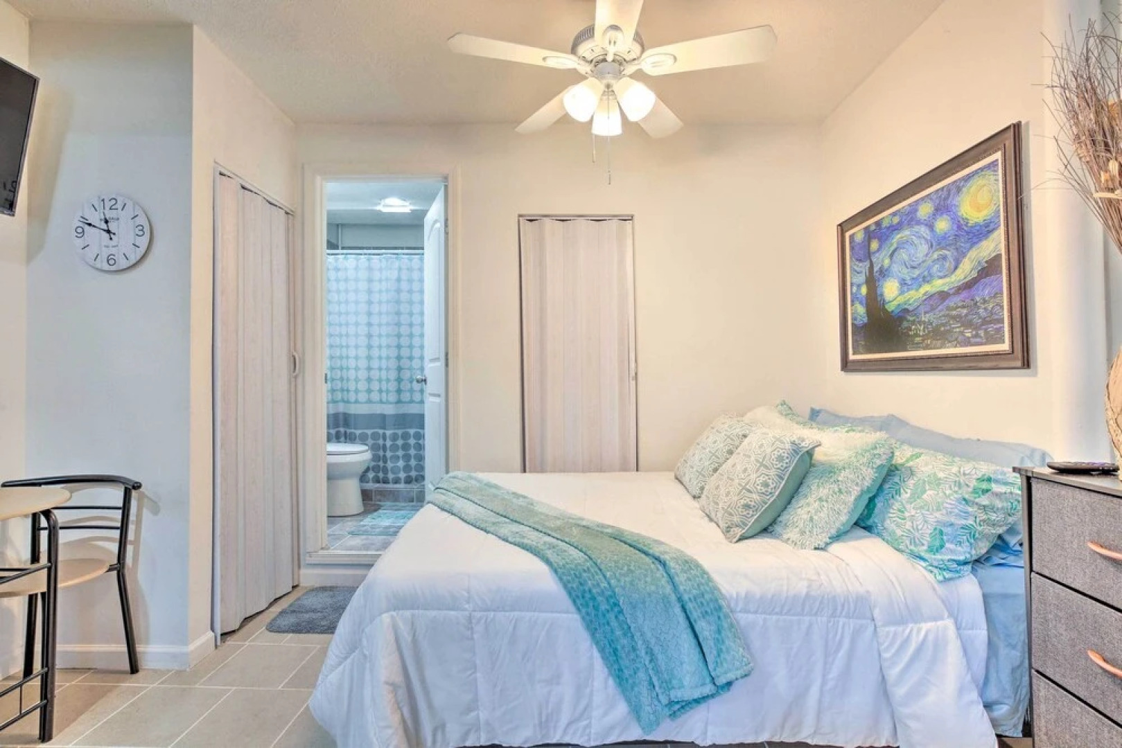 Updated Lithonia Cottage ~ 7 Mi to Stone Mtn!