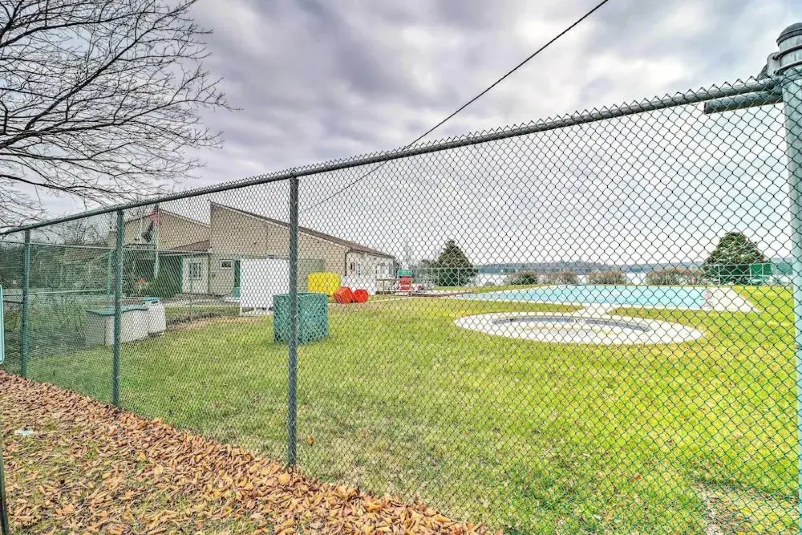 Pennsylvania Retreat w/ Gas Grill & Private Beach!