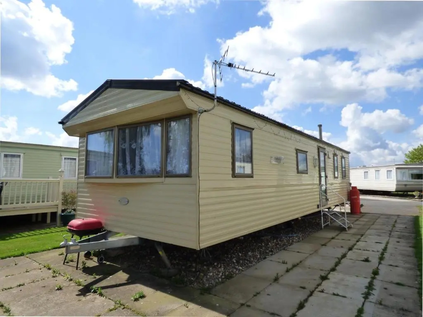 Springs 75 at Southview Leisure Park