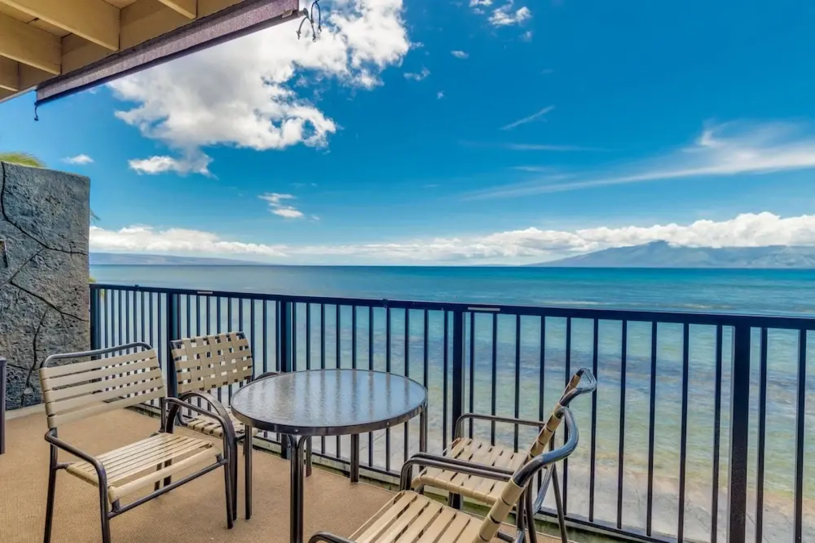 Maui Sands #5g 2 Bedroom Condo by RedAwning