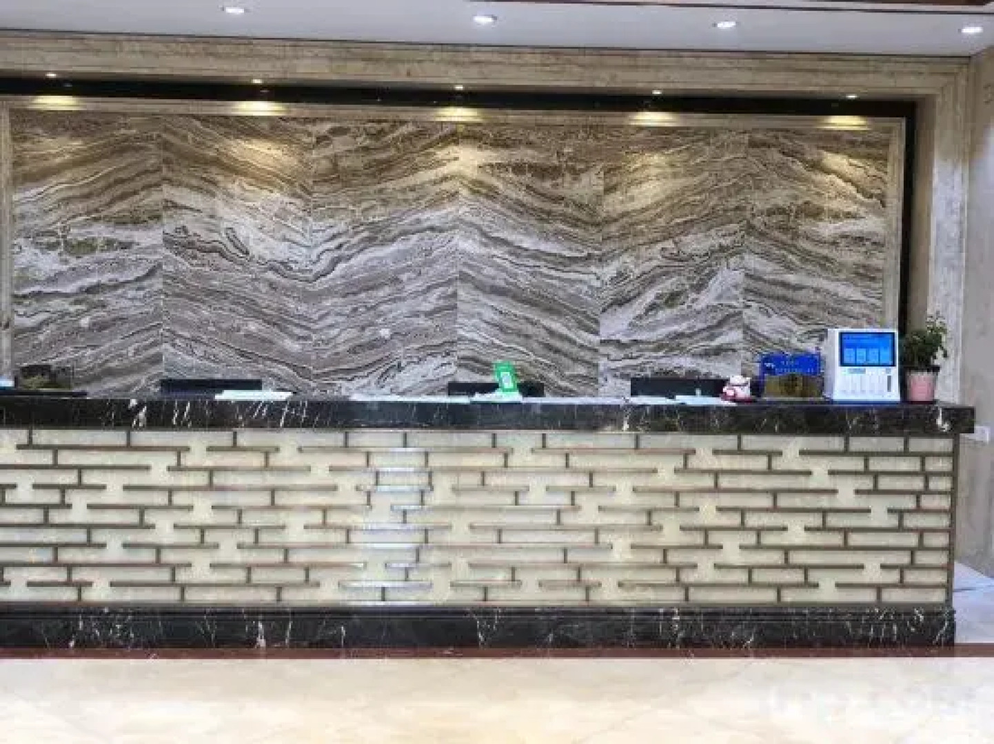 Sanxiang Yuanfeng Hotel