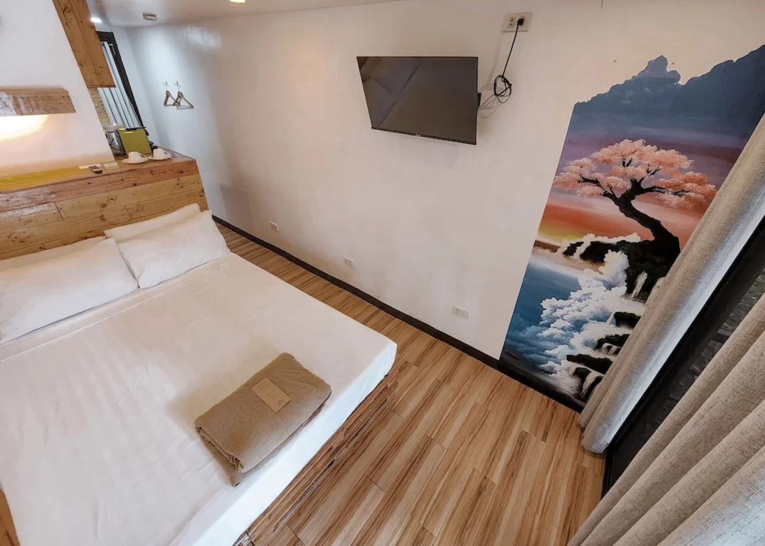 Kaliraya Surf Kamp by Eco Hotel Laguna