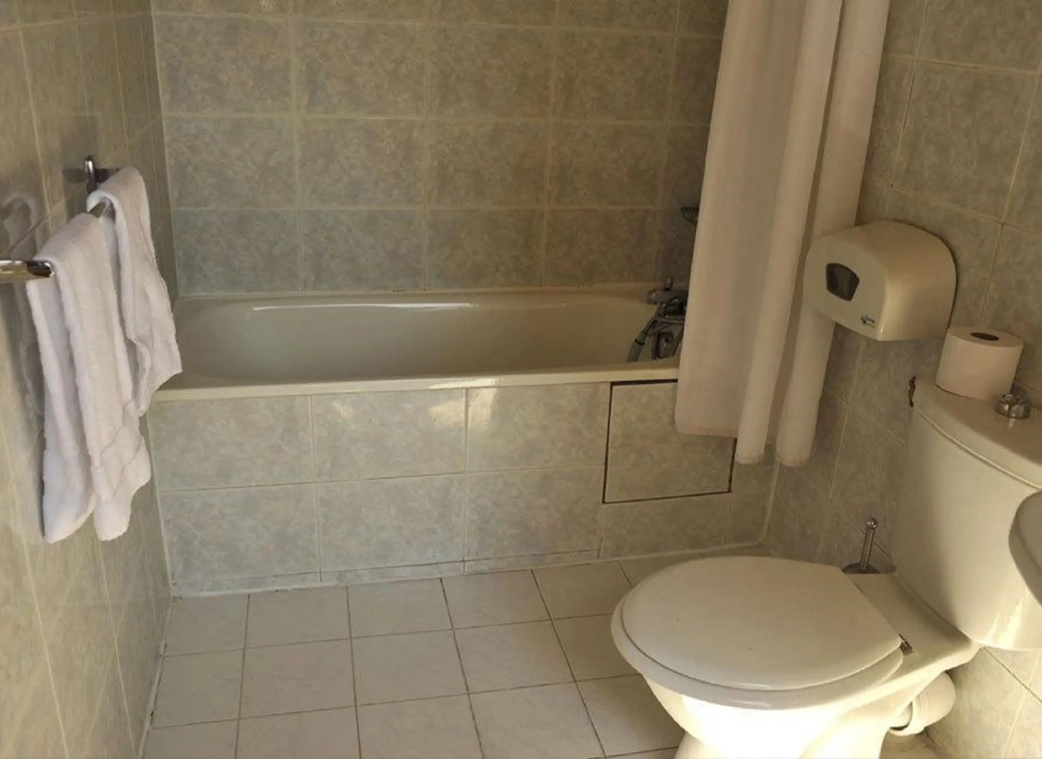 Hôtel Léonard de Vinci II