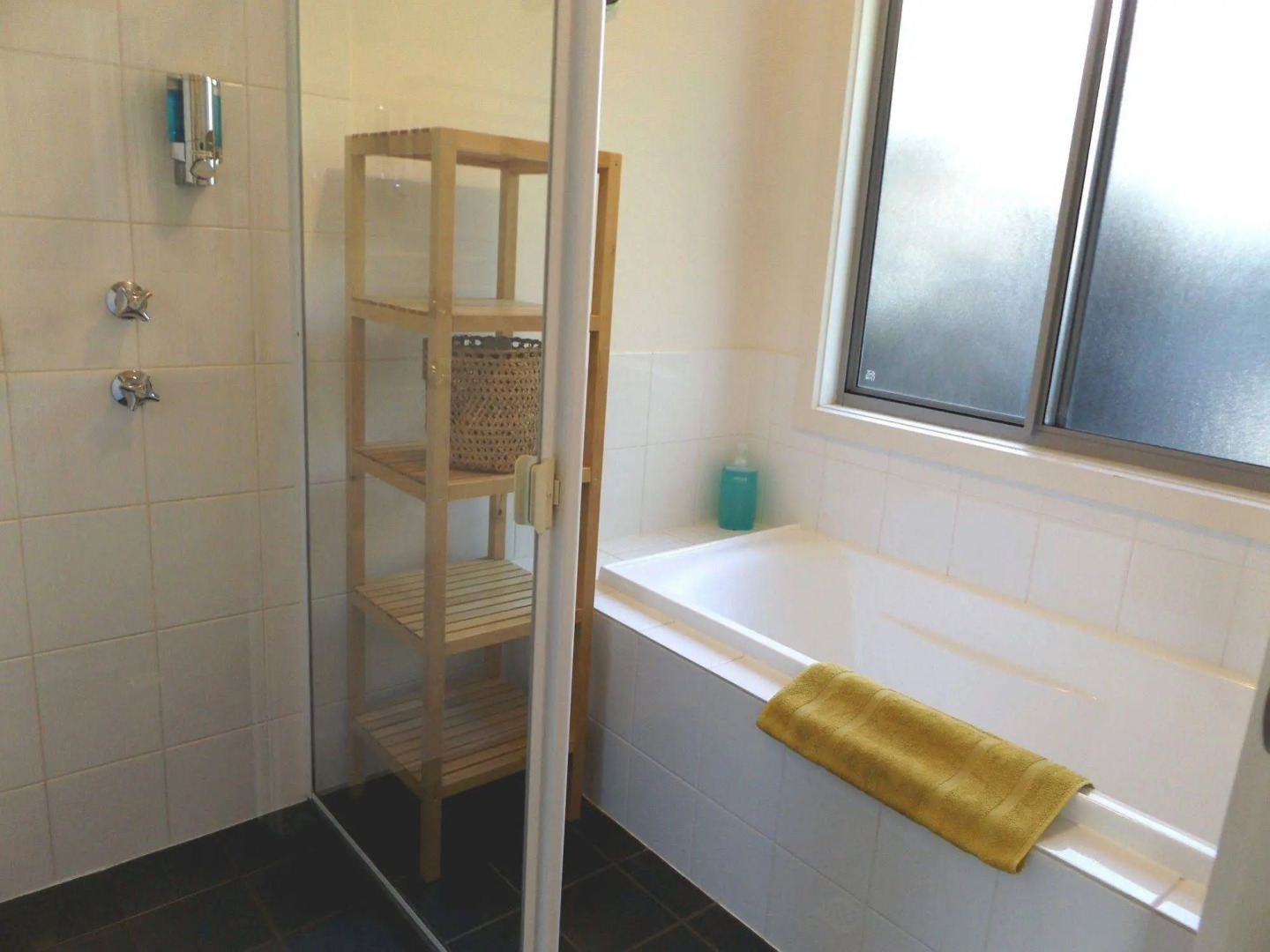 Coorong Waterfront Retreat