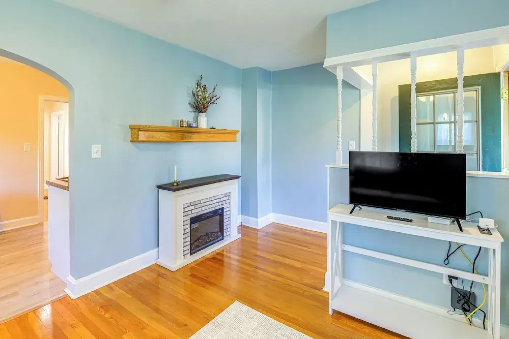Walk to Main Street! Home in Historic Jonesborough