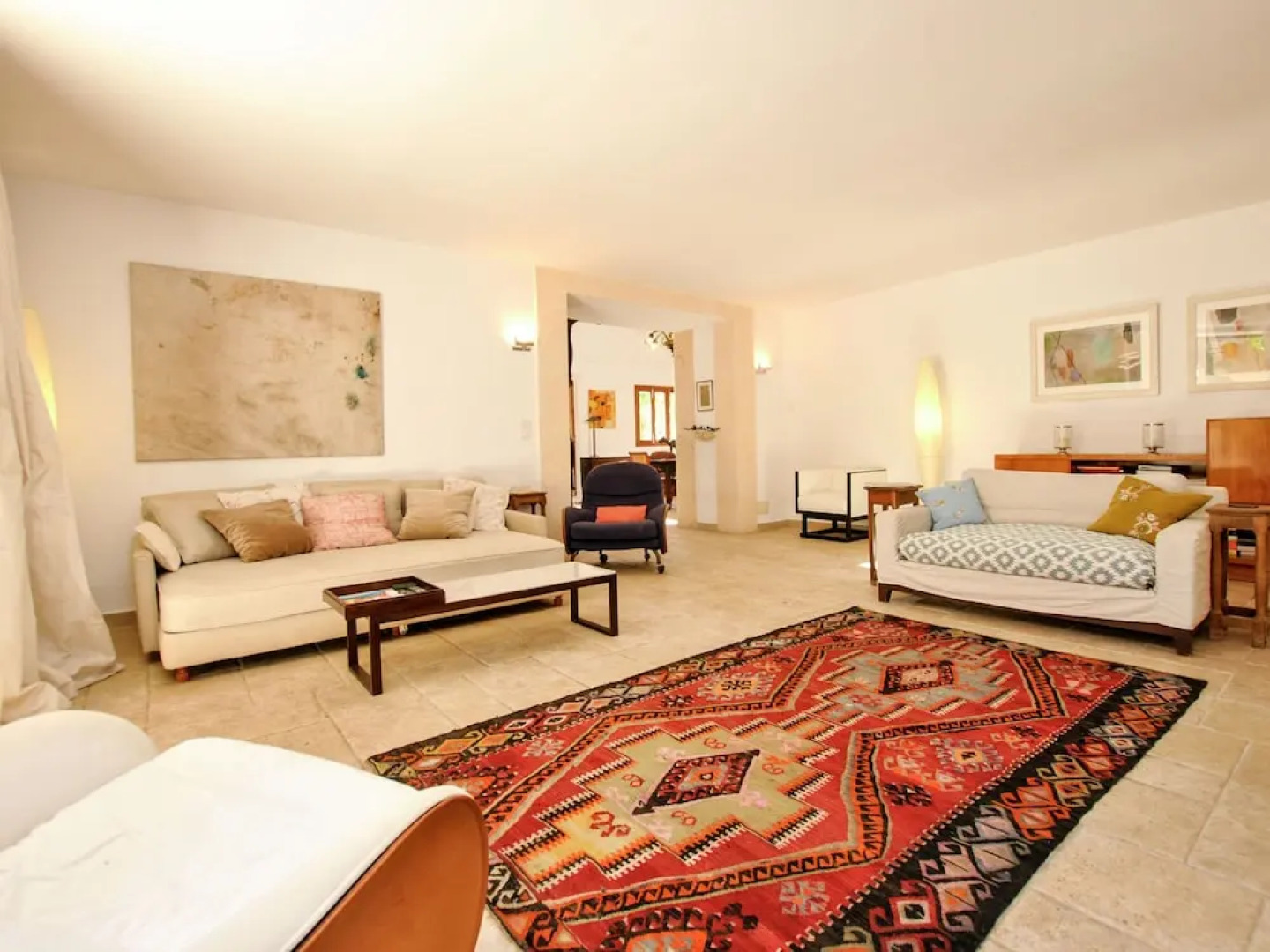 Luxurious Mansion in Montuïri With Sauna