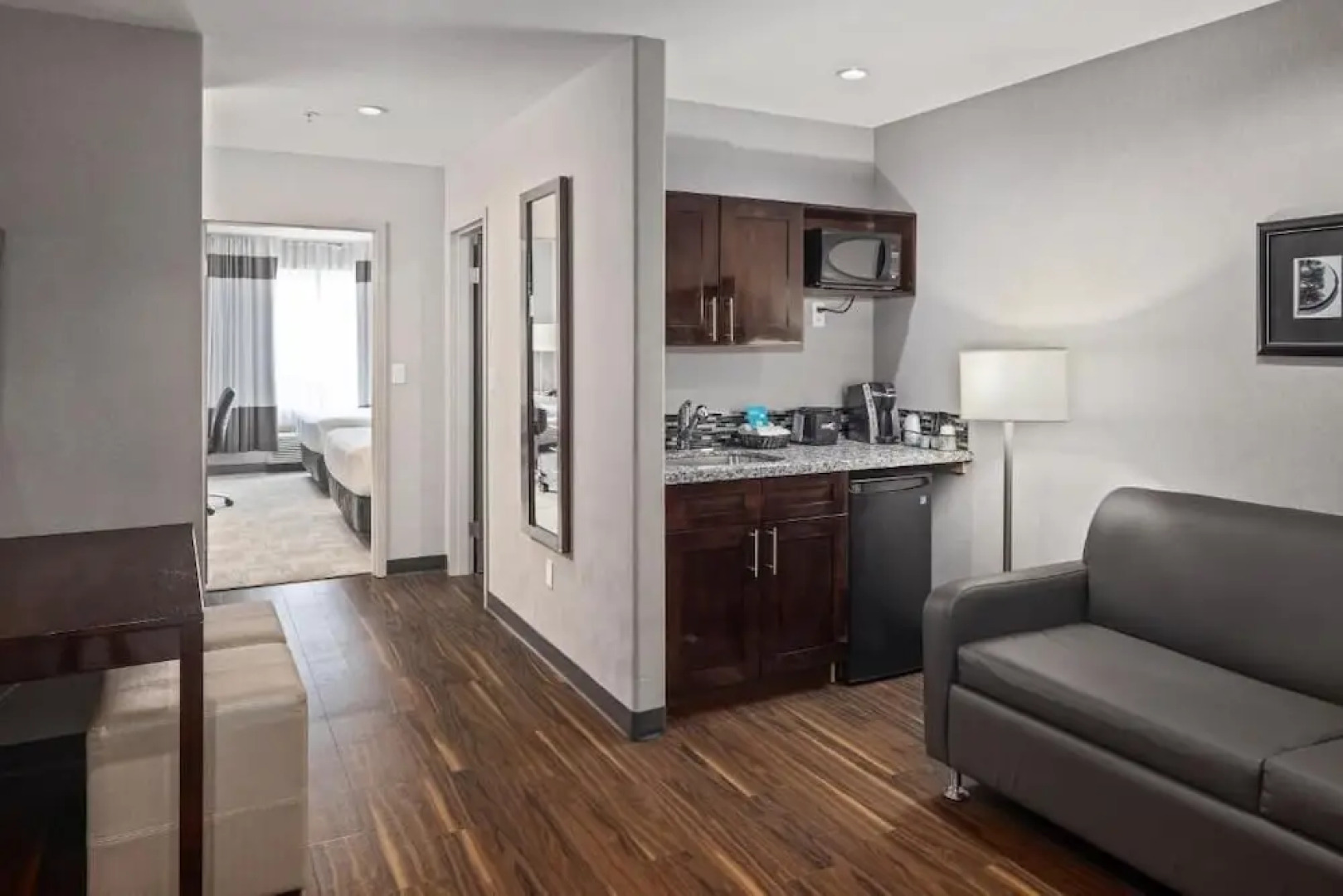 Home Inn and Suites Regina Airport
