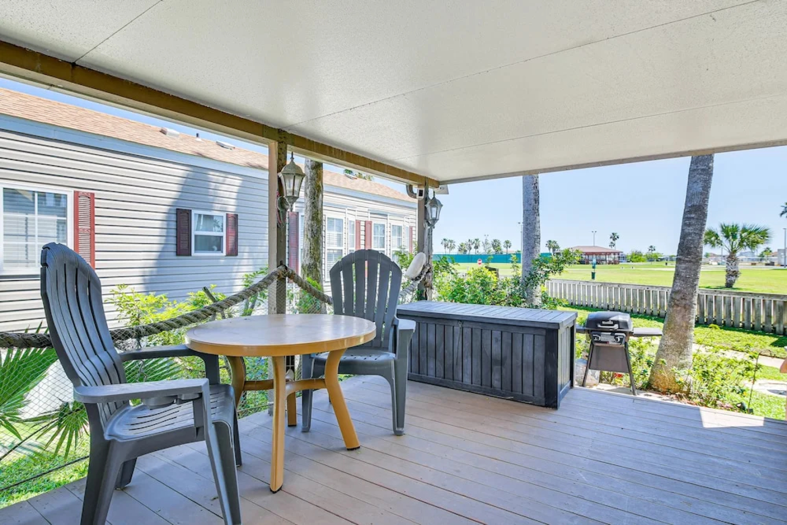 Resort-style Perks & Deck at Port Isabel Home!