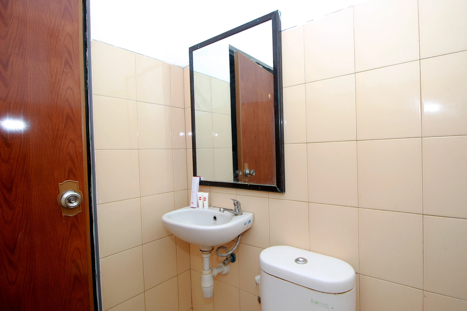 Hotel O Jati Exclusive Homestay