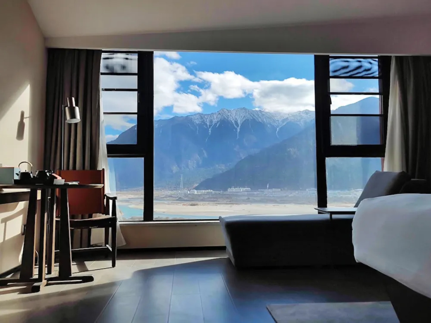 JOVE MOUNTAIN UrCove Nyingchi Hotel