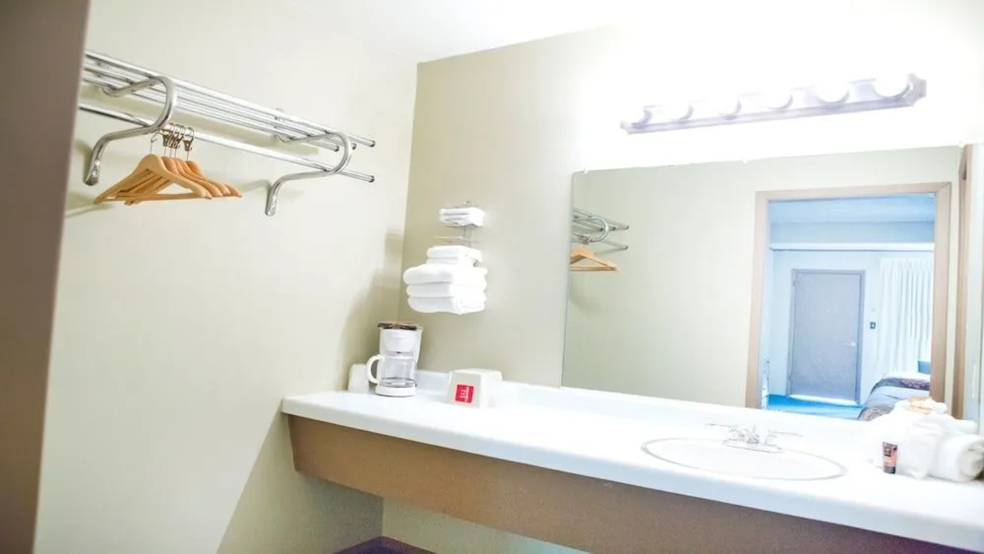 Table Rock Resorts at The Rocks Resort