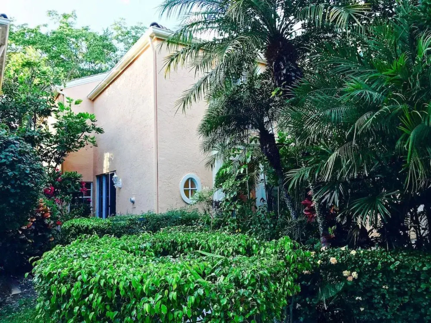 Luxurious Mediterranean Villa