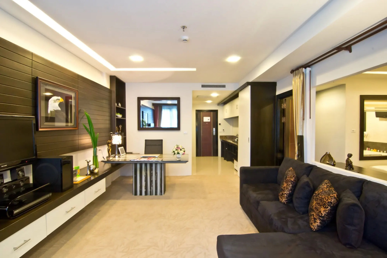 Rashmis Plaza Hotel Vientiane