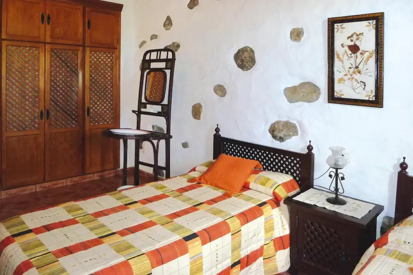 Apartment in Moya with terrace