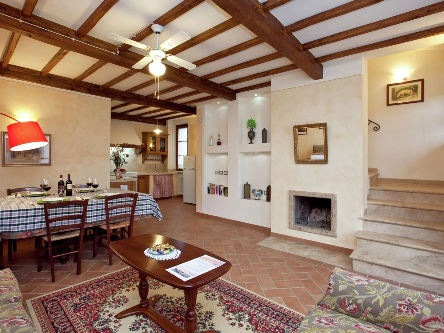 Spacious Cottage in Lucignano with Garden