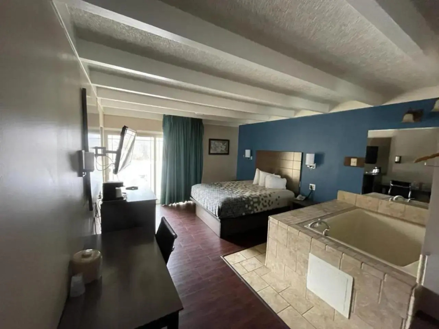 Knights Inn Bay City