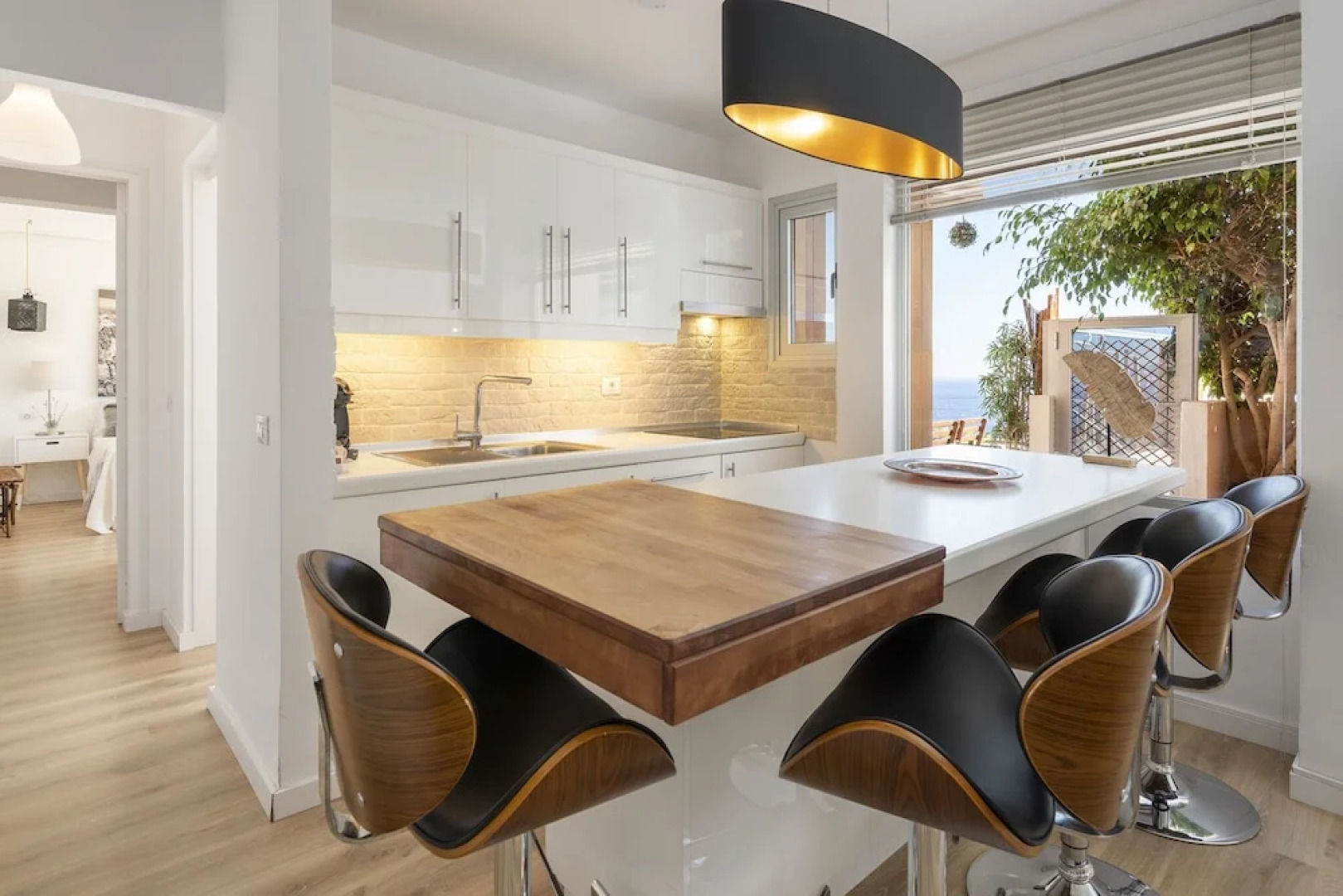 HomeLike Stunning Atlantic Views Apartment