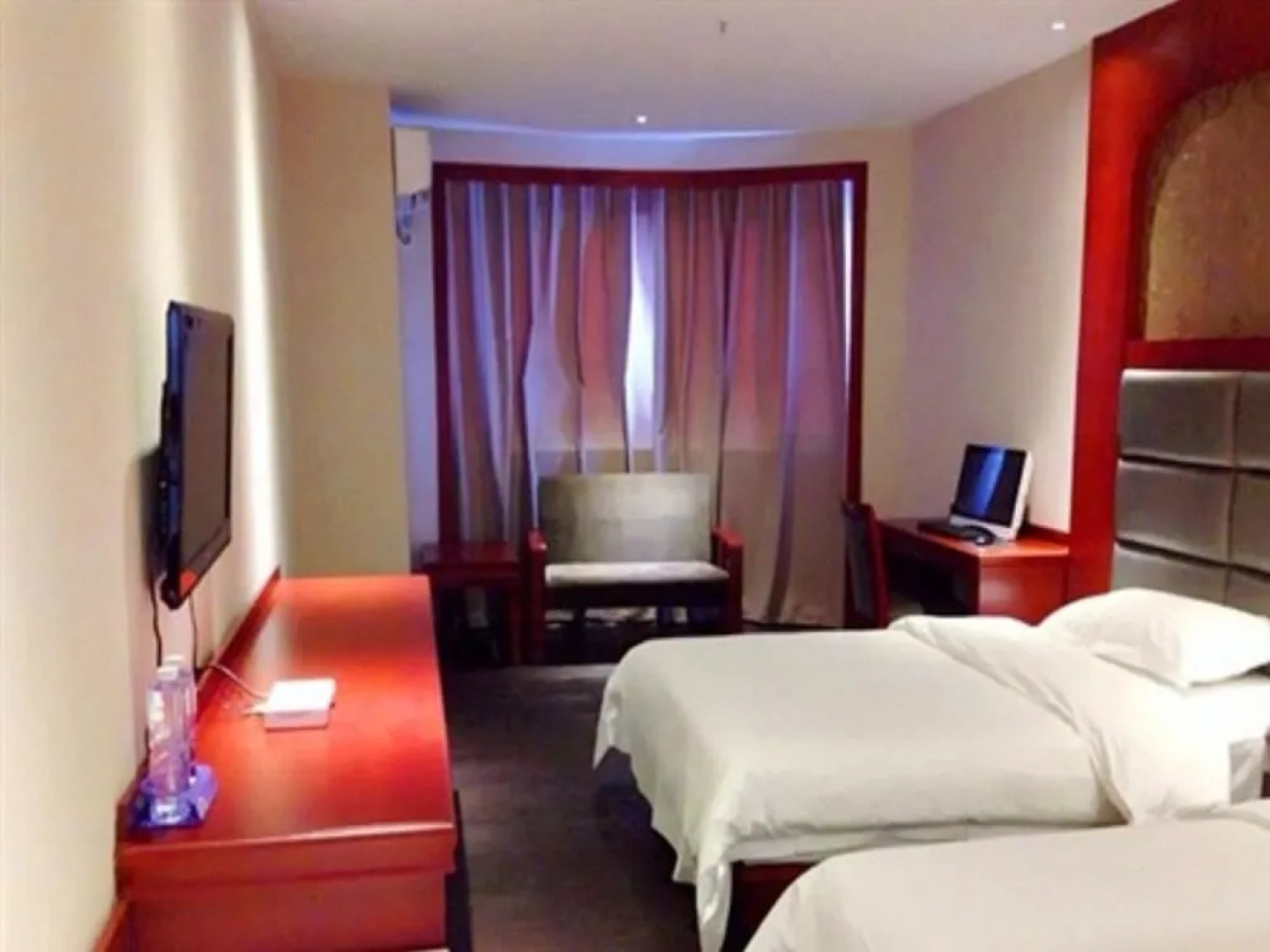 Longwang Business Hotel